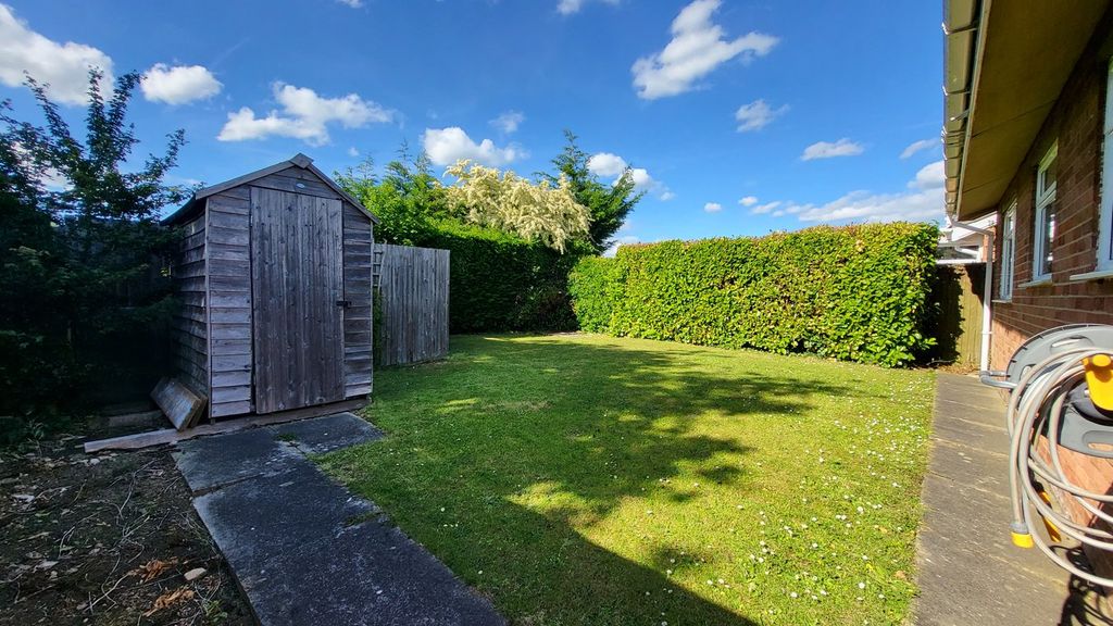 Property photo 2 of 13