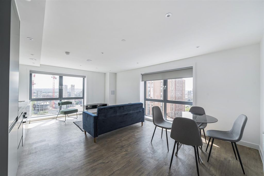 Property photo 2 of 10 1333580-5-688B7Bfe7Feae.Jpg