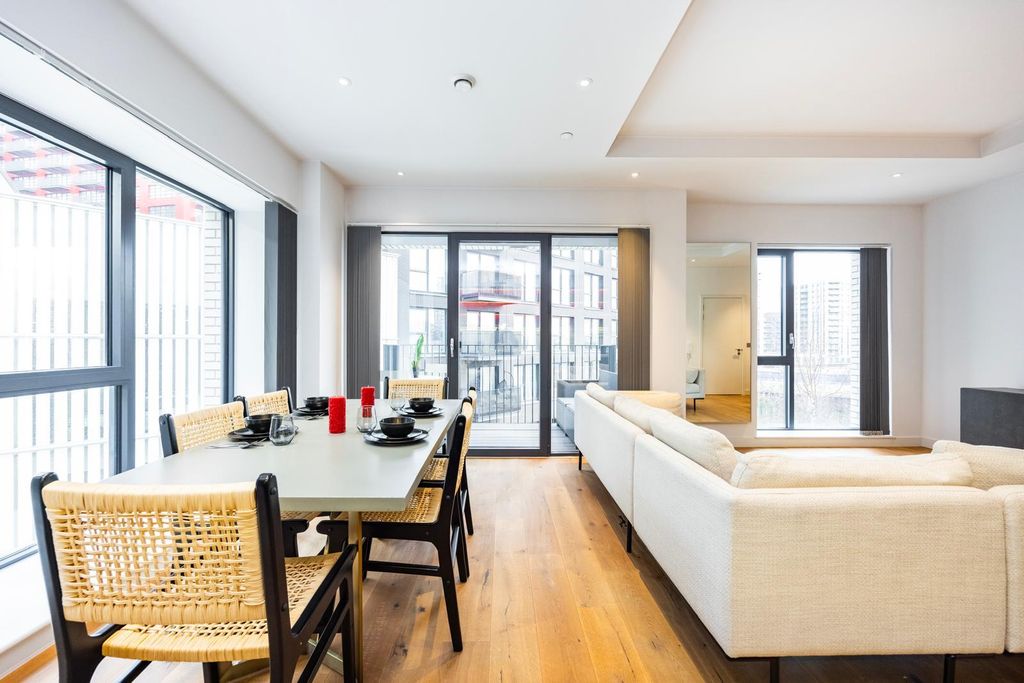 Property photo 3 of 22 Whatsapp Image 2026-03-19 At 16.35.32 (24).Jpeg