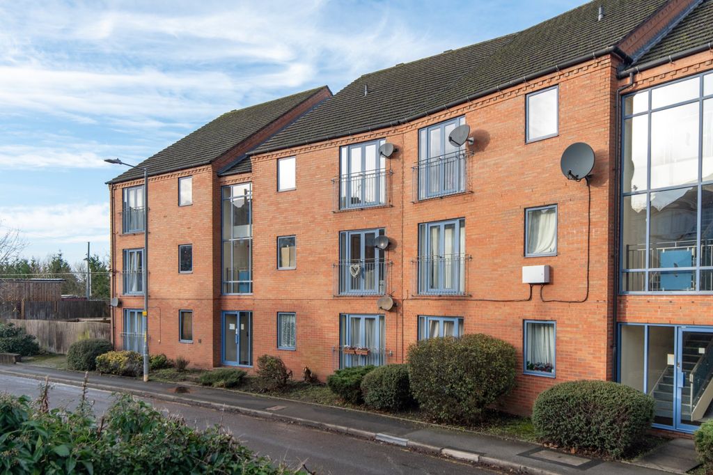 Property photo 2 of 14 Picture No. 13