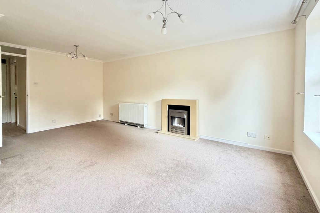 Property photo 2 of 12 Photograph