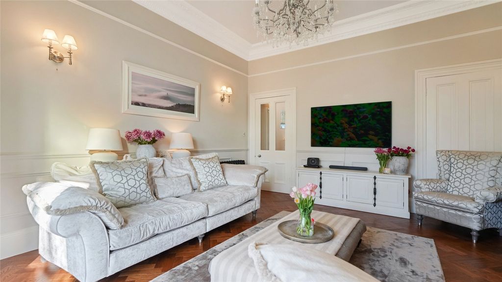 Property photo 3 of 35 Picture No. 06