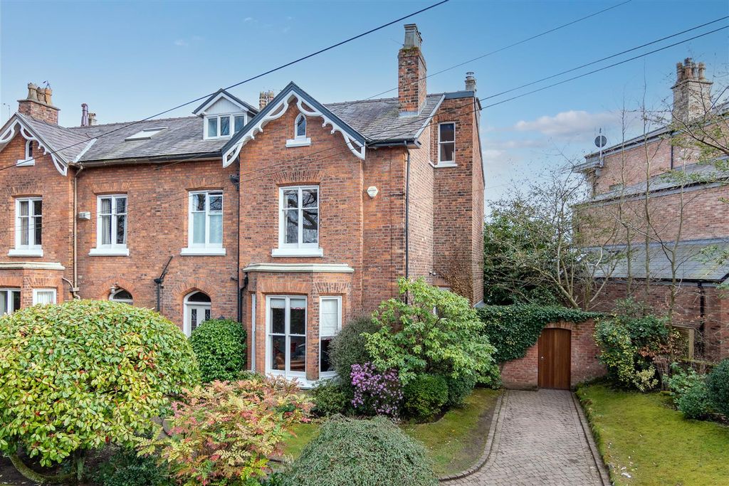 Property photo 1 of 49 Main Photo