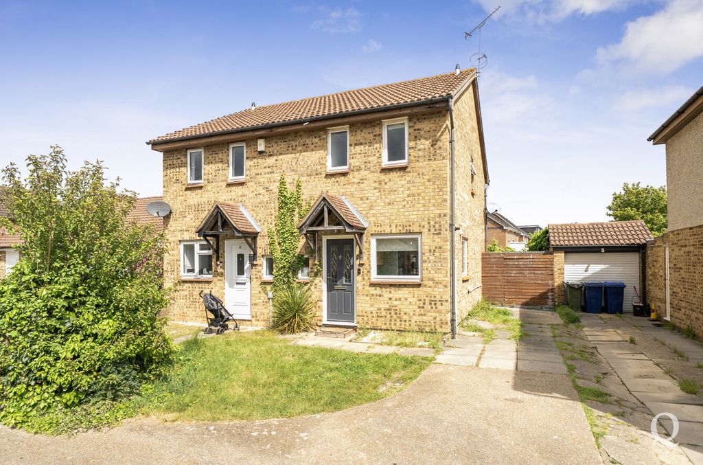 Property photo 1 of 17 E52F970A-d5A4-4d8...