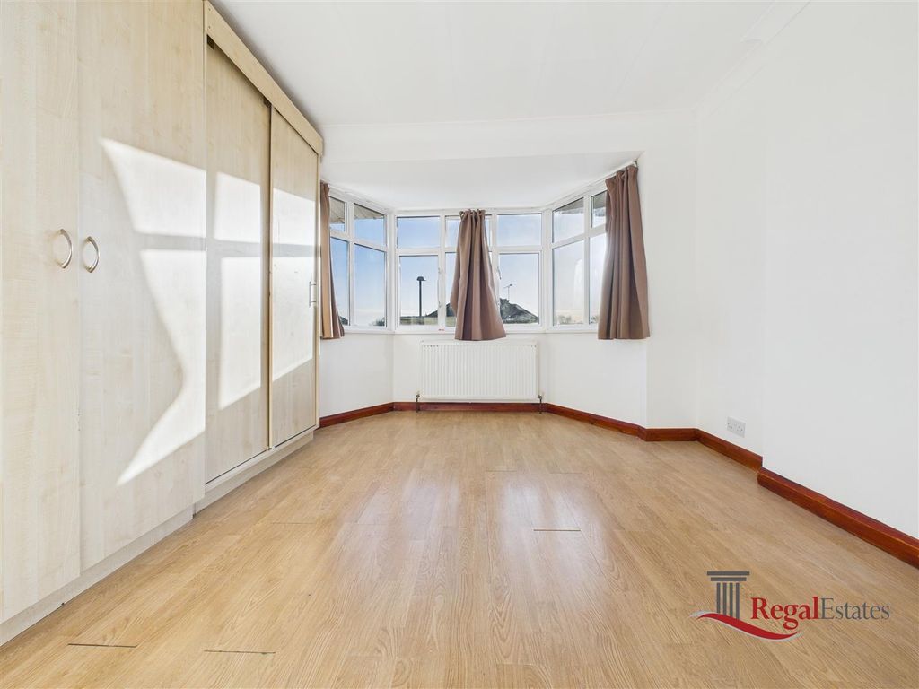 Property photo 1 of 9 Cam02489G0-Pr0245-Still009.Jpg