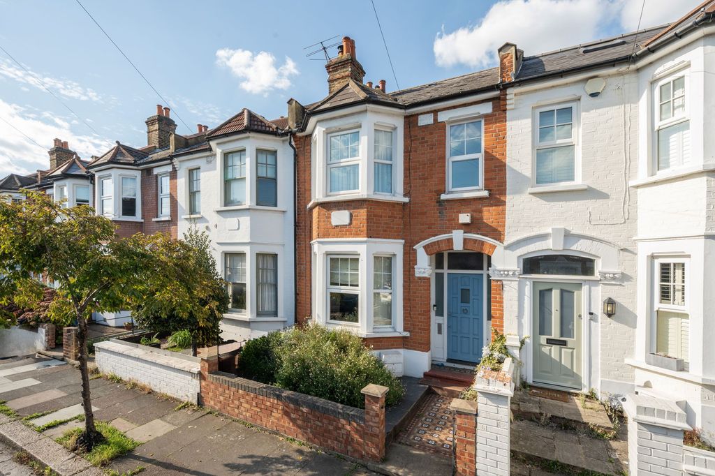 Property photo 1 of 11