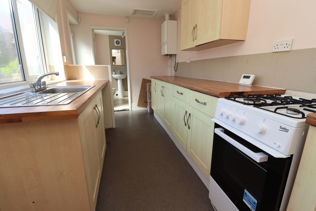 Property photo 2 of 11 Img_3710