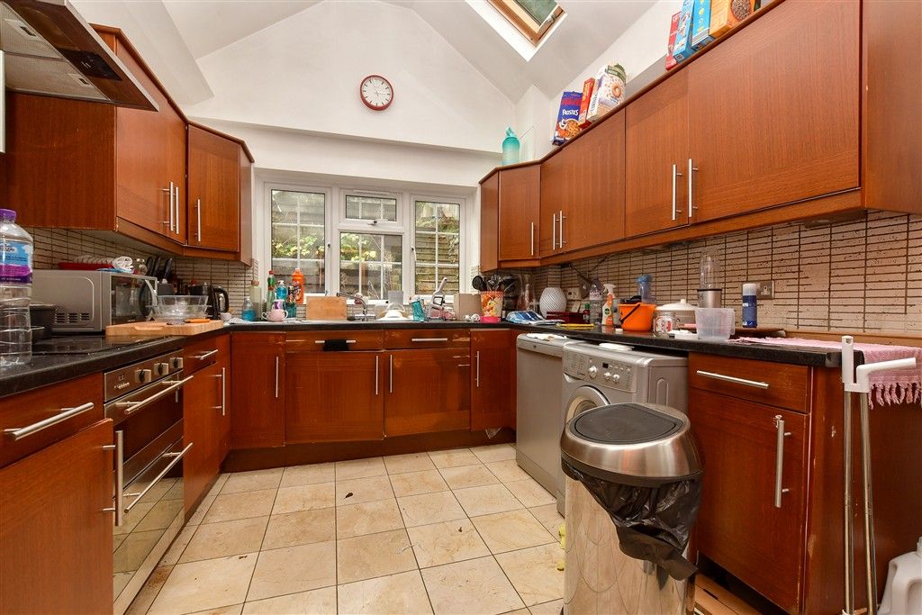 Property photo 2 of 22 Kitchen