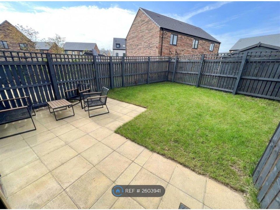 Property photo 2 of 11