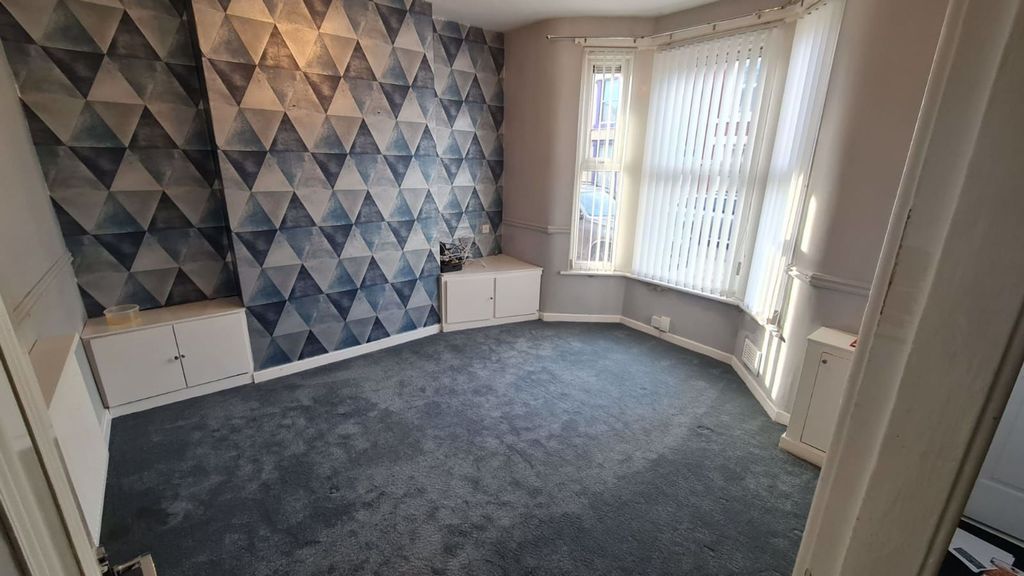 Property photo 2 of 2 Photo 8