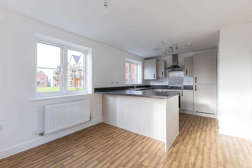 Property photo 3 of 10 Photo