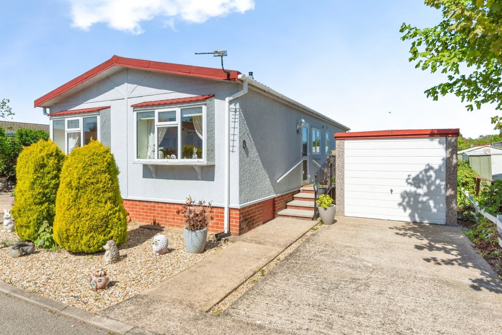 Property photo 1 of 20