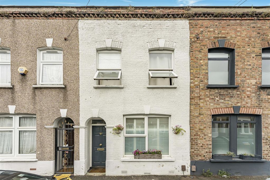 Property photo 1 of 25 1