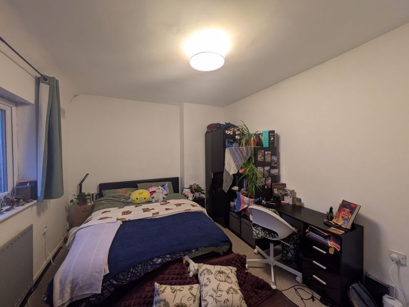 Property photo 2 of 8 Photo 9