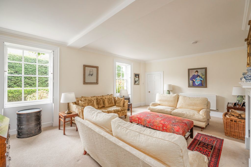 Property photo 2 of 22 Drawing Room