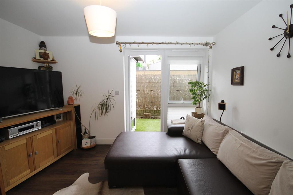 Property photo 2 of 20 Img_3562.Jpg