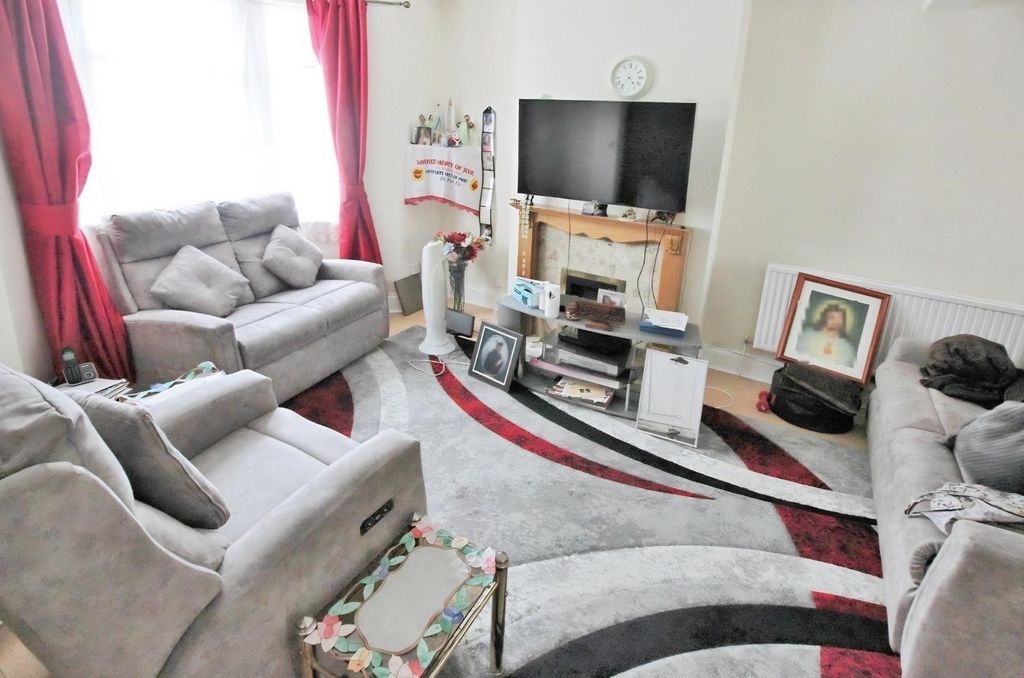 Property photo 2 of 11 User_Edited_Photo-52B4c450_User-Edited-2403613A-Fb