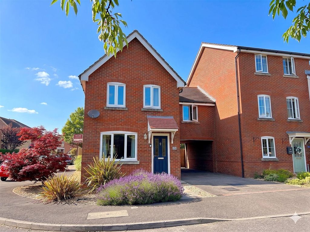 Property photo 1 of 11 Front 2.Jpg