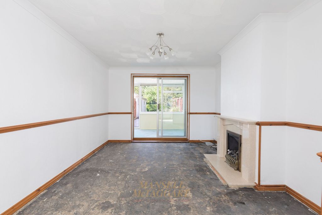 Property photo 3 of 26