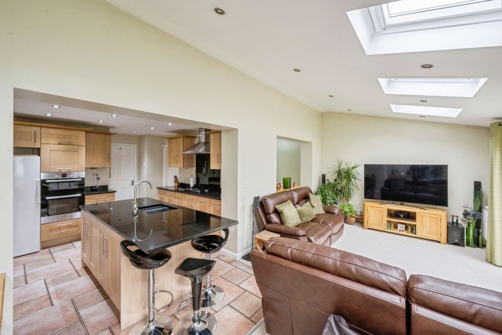 Property photo 2 of 18 Kitchen/Family Room