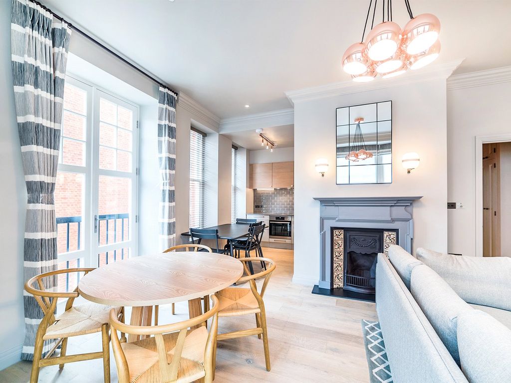 Property photo 3 of 10 Drury Lane House