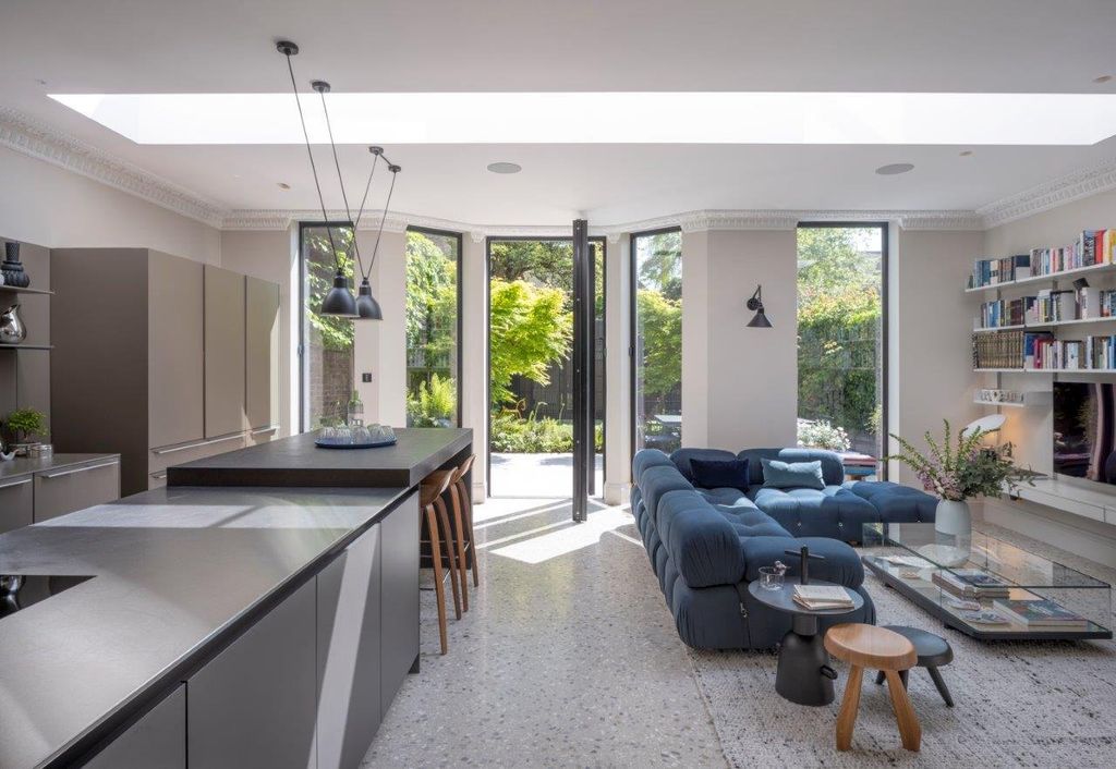 Property photo 3 of 16 Picture No. 16