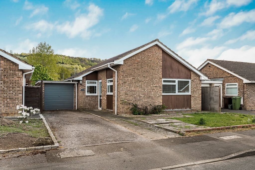 Property photo 1 of 11