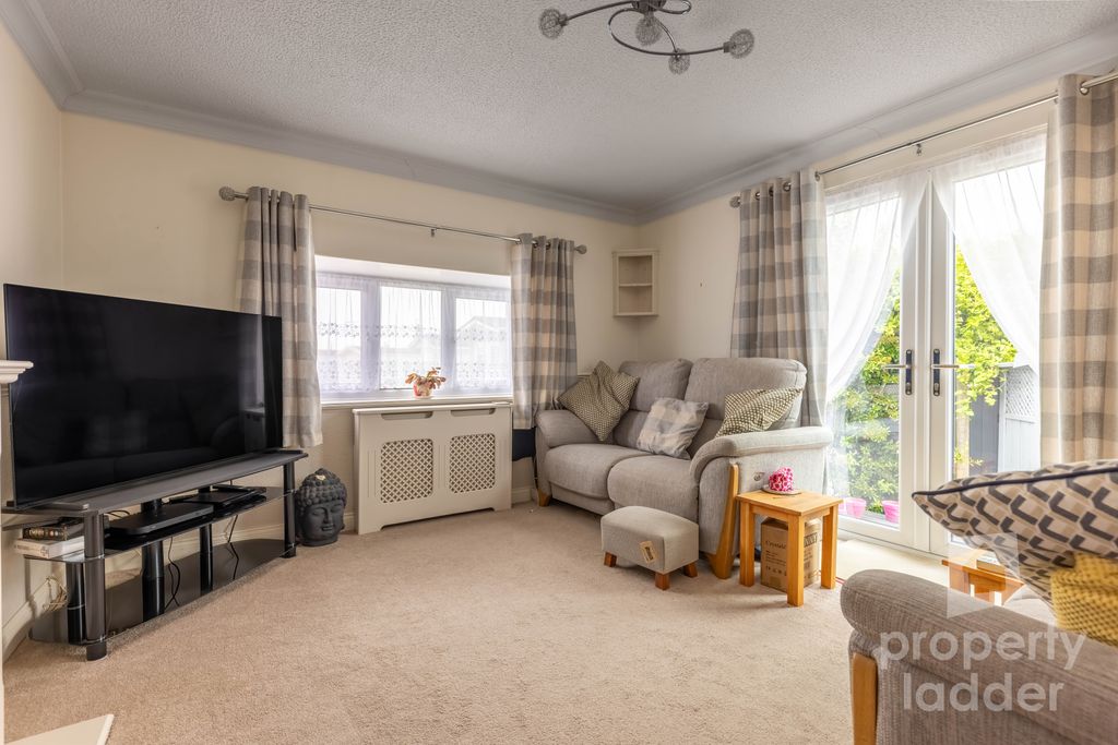 Property photo 3 of 16 Pl-9