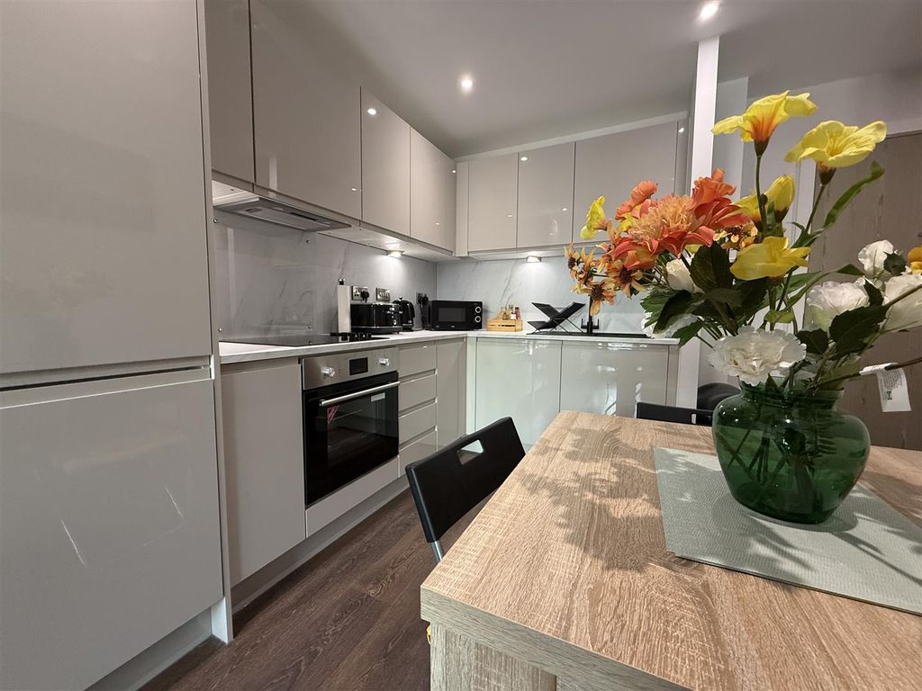 Property photo 3 of 10 Img_7931.Jpg