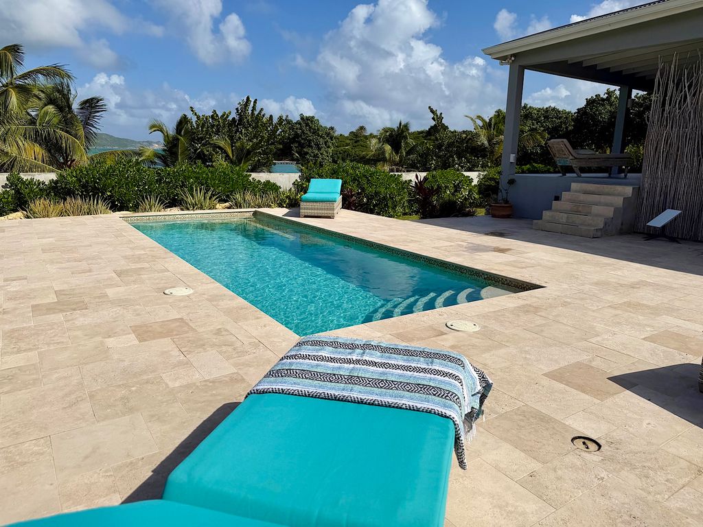 Property photo 2 of 30