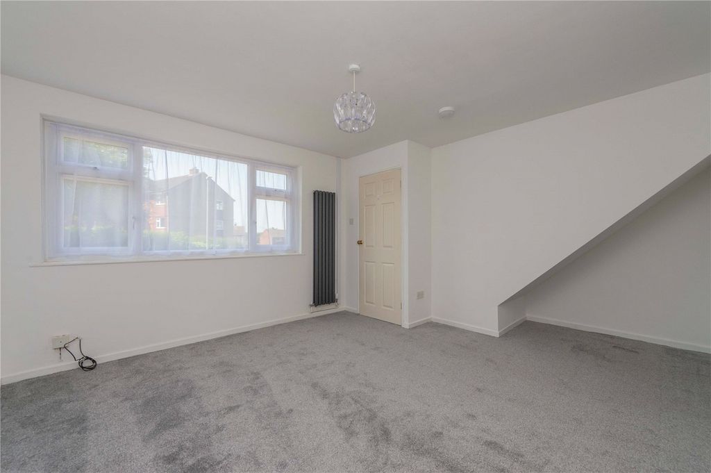 Property photo 2 of 31 Picture No. 19