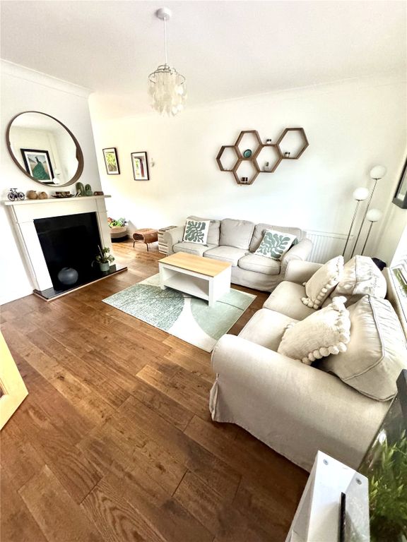 Property photo 3 of 17 Picture No. 05