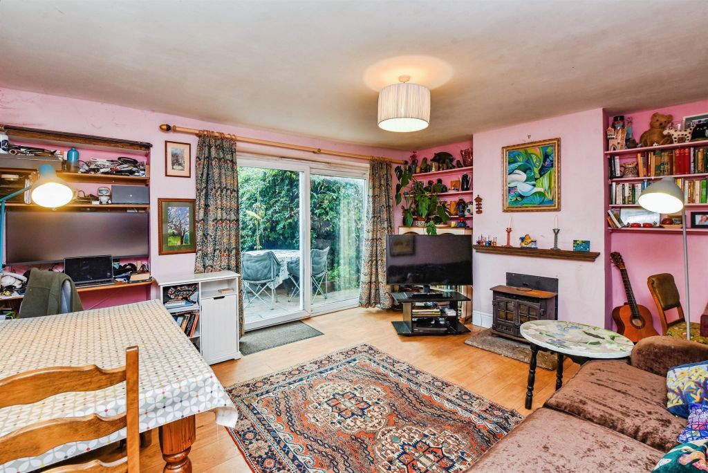 Property photo 3 of 16
