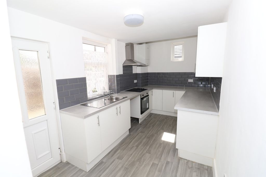 Property photo 1 of 16 Img_3865