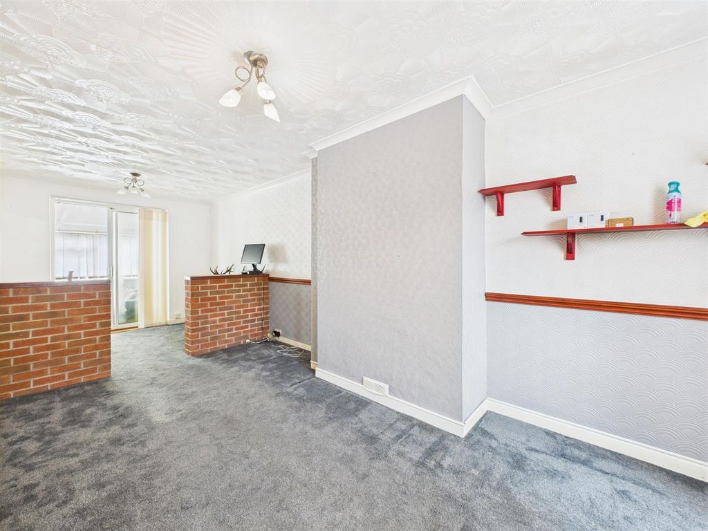 Property photo 3 of 16 Cam05474G0-Pr0023-Still002.Jpg