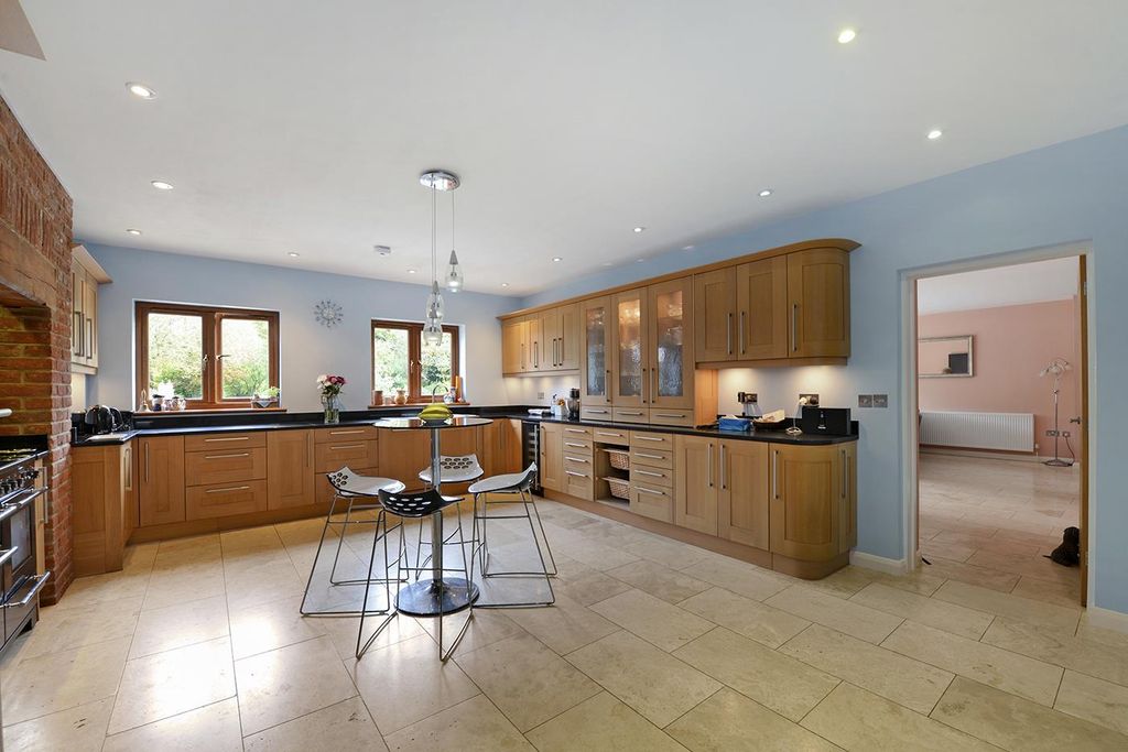 Property photo 3 of 39 Cherrytree07.Jpg