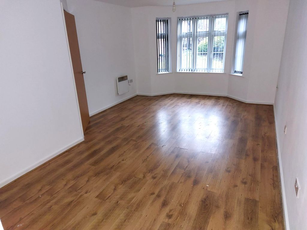 Property photo 2 of 9 38Brattice7