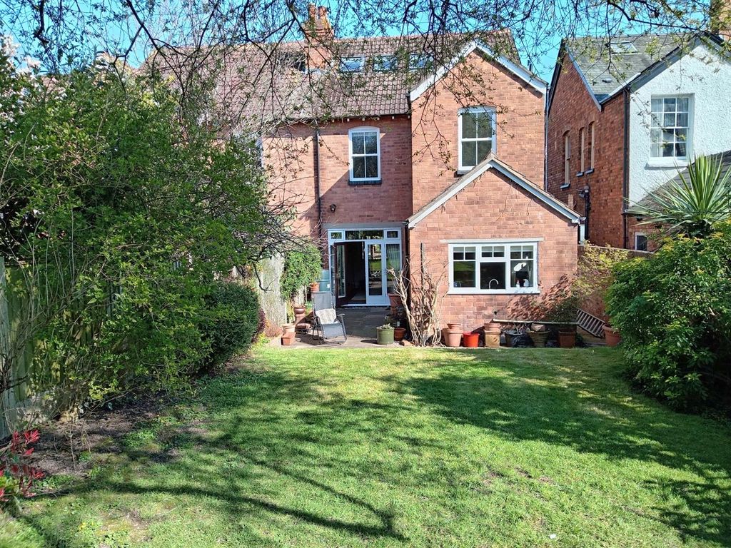 Property photo 2 of 44 8Dd61Eee-4Fed-4A73-951E-A4768Bd95789.Jpg