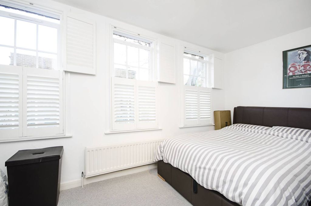Property photo 1 of 5