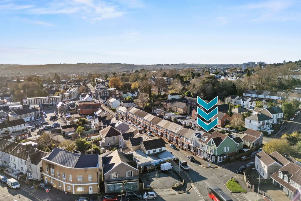 Property photo 3 of 30