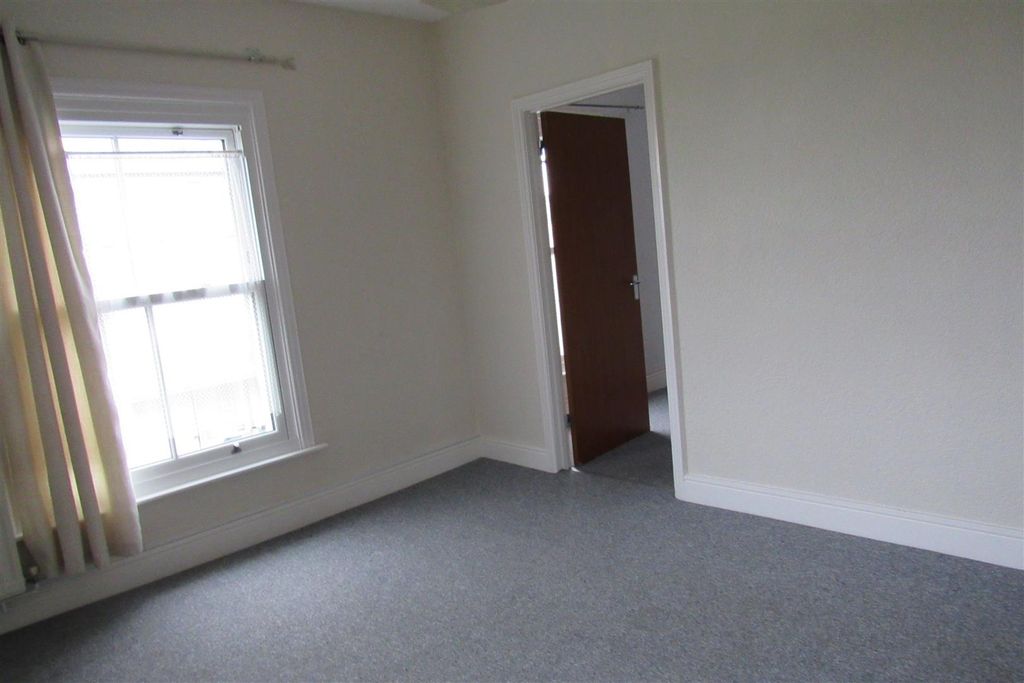 Property photo 2 of 10 Img_1631.Jpg