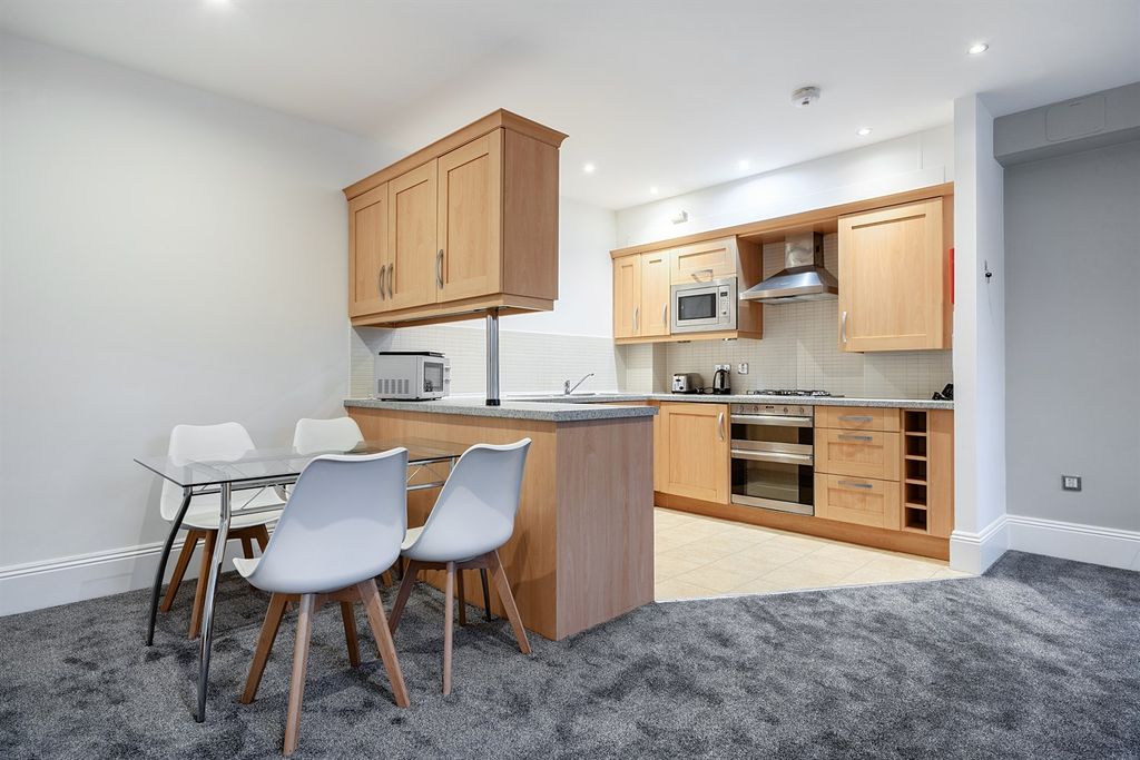 Property photo 2 of 9 Living Room