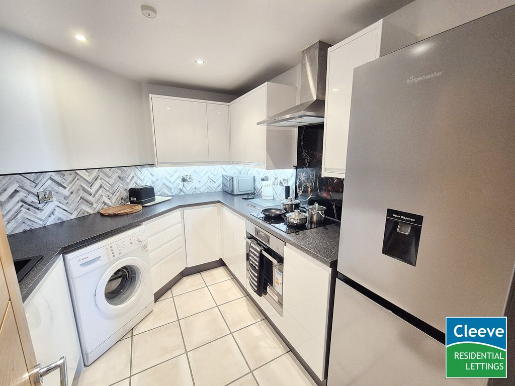 Property photo 2 of 11 1000079494
