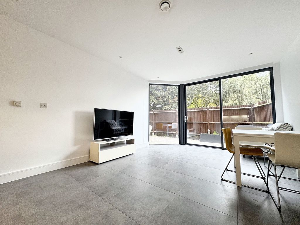 Property photo 3 of 14 Living Room