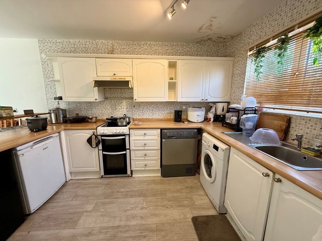 Property photo 3 of 15 Picture No. 01