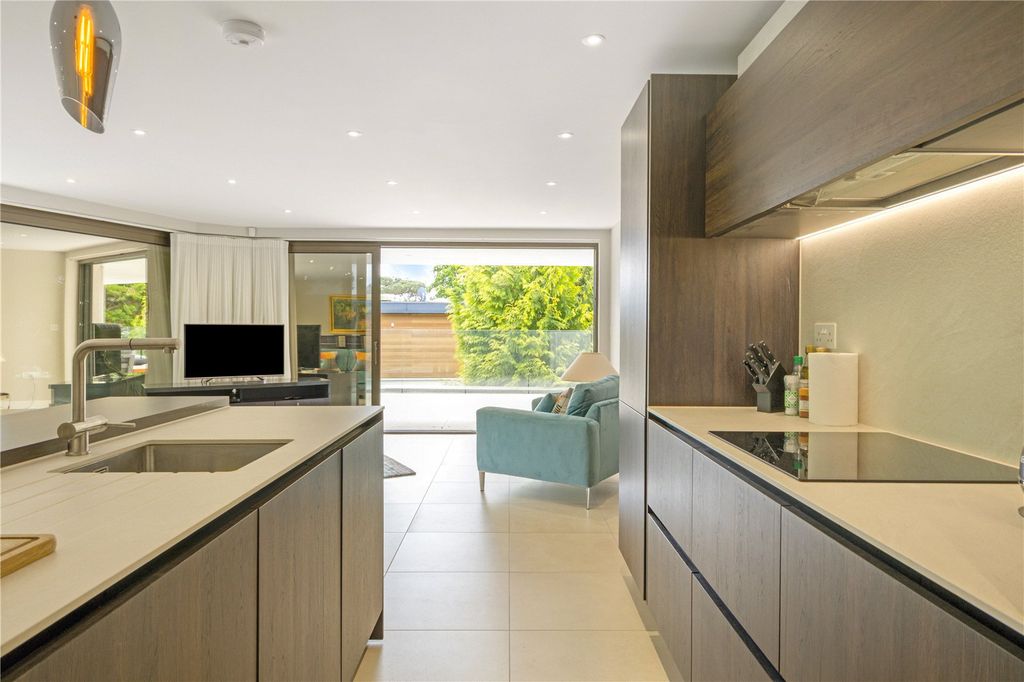 Property photo 3 of 15 Kitchen Area