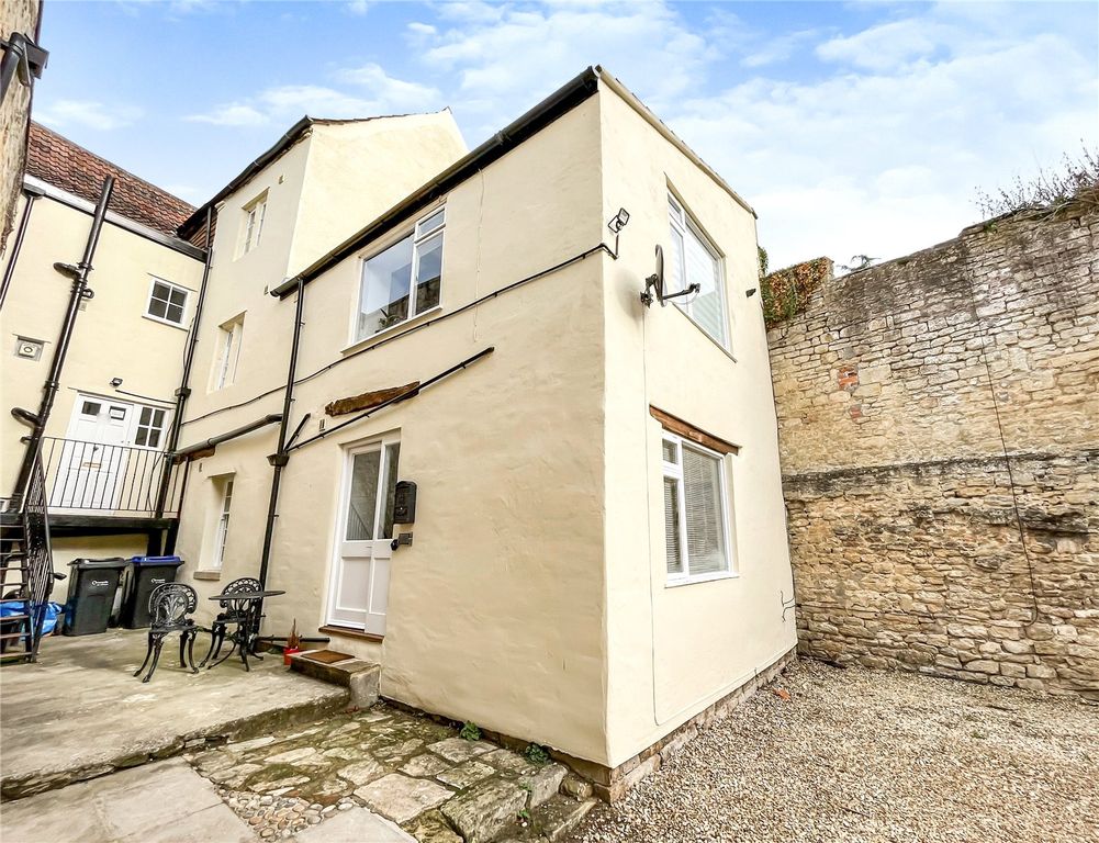 Property photo 1 of 10 Picture No. 24
