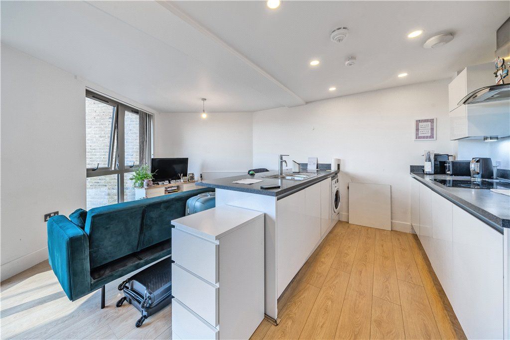 Property photo 1 of 15 Picture No. 16