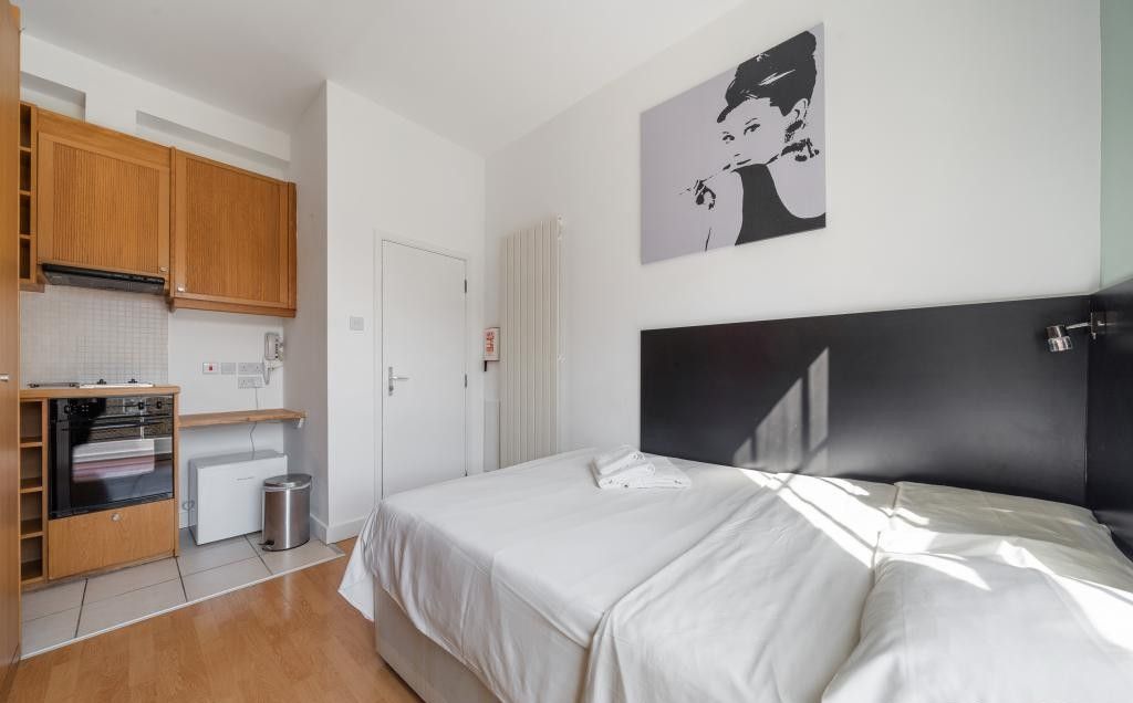 Property photo 3 of 5 Gallery