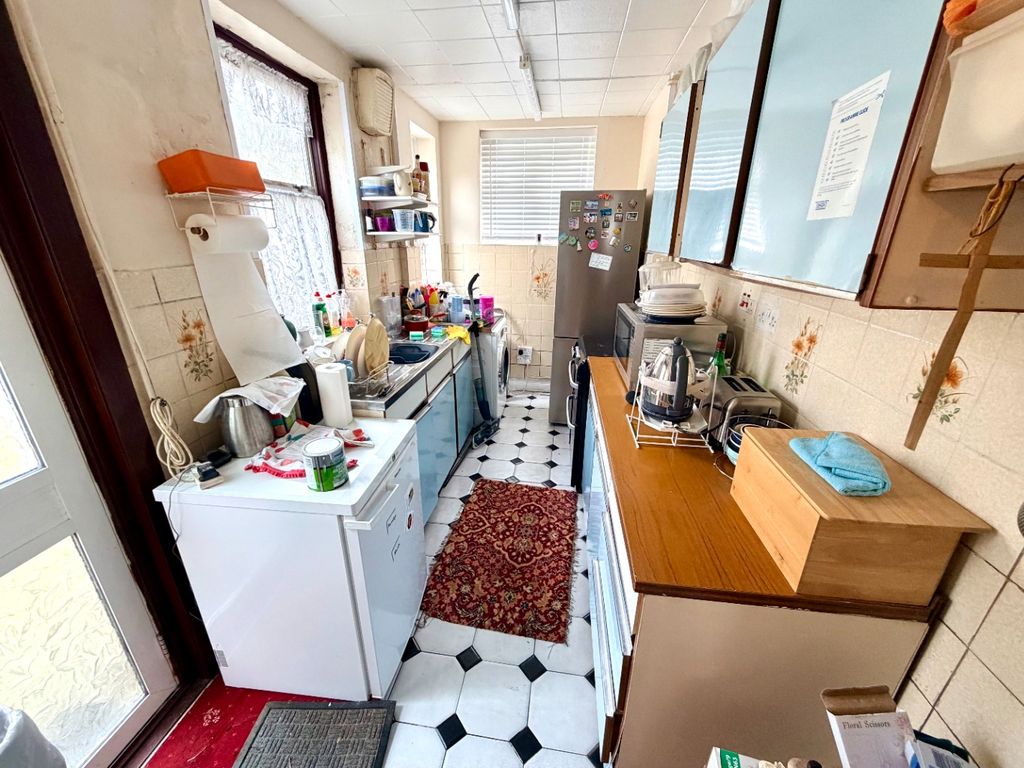 Property photo 3 of 12 4969462